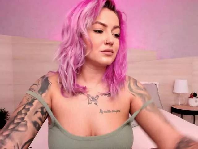 FoxyClarisee on BongaCams 