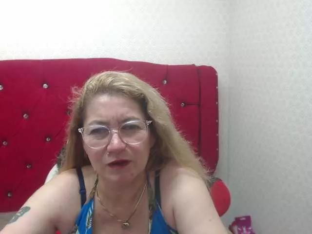 paulaadamsx on BongaCams 