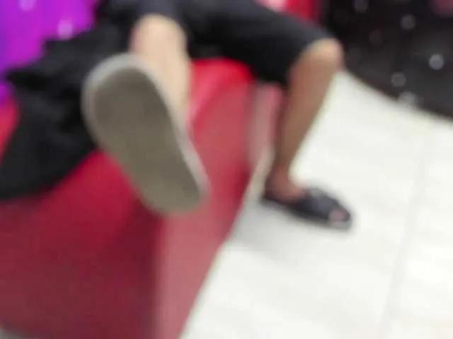 room-kitty from BongaCams