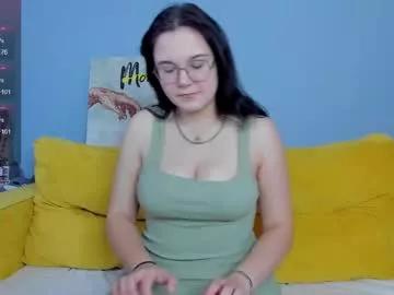 adelina_avi on Chaturbate 