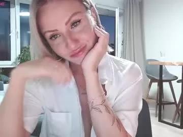 angelicaquiet1 on Chaturbate 