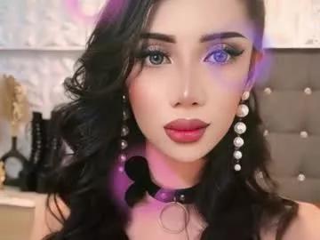 trixieemerald on Chaturbate 