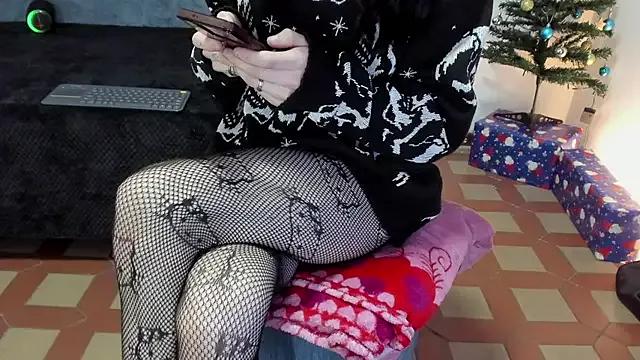 bathory_vamps on StripChat 