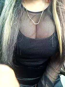 cutie_piya6 on StripChat 