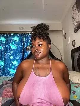 Honeycoco0211 on StripChat 