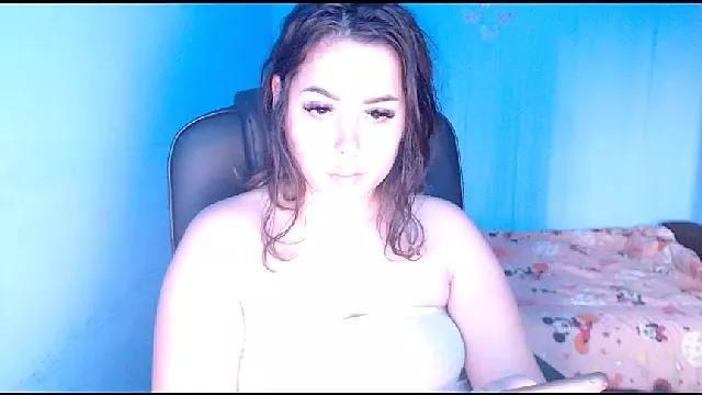 LovelyJulliette on StripChat 