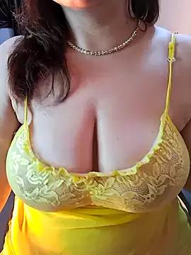 Lusty_noori on StripChat 