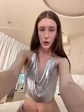 MilanModel on StripChat 